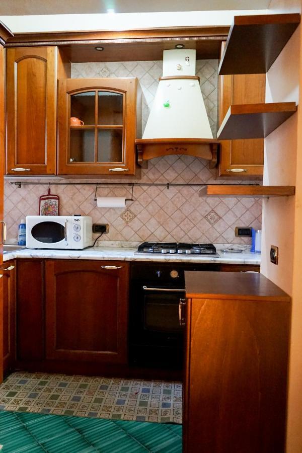 Mela'S House Apartments Cefalù Eksteriør billede